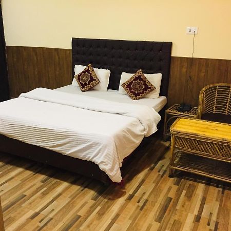 Hotel Prem G, Mussoorie Exteriör bild