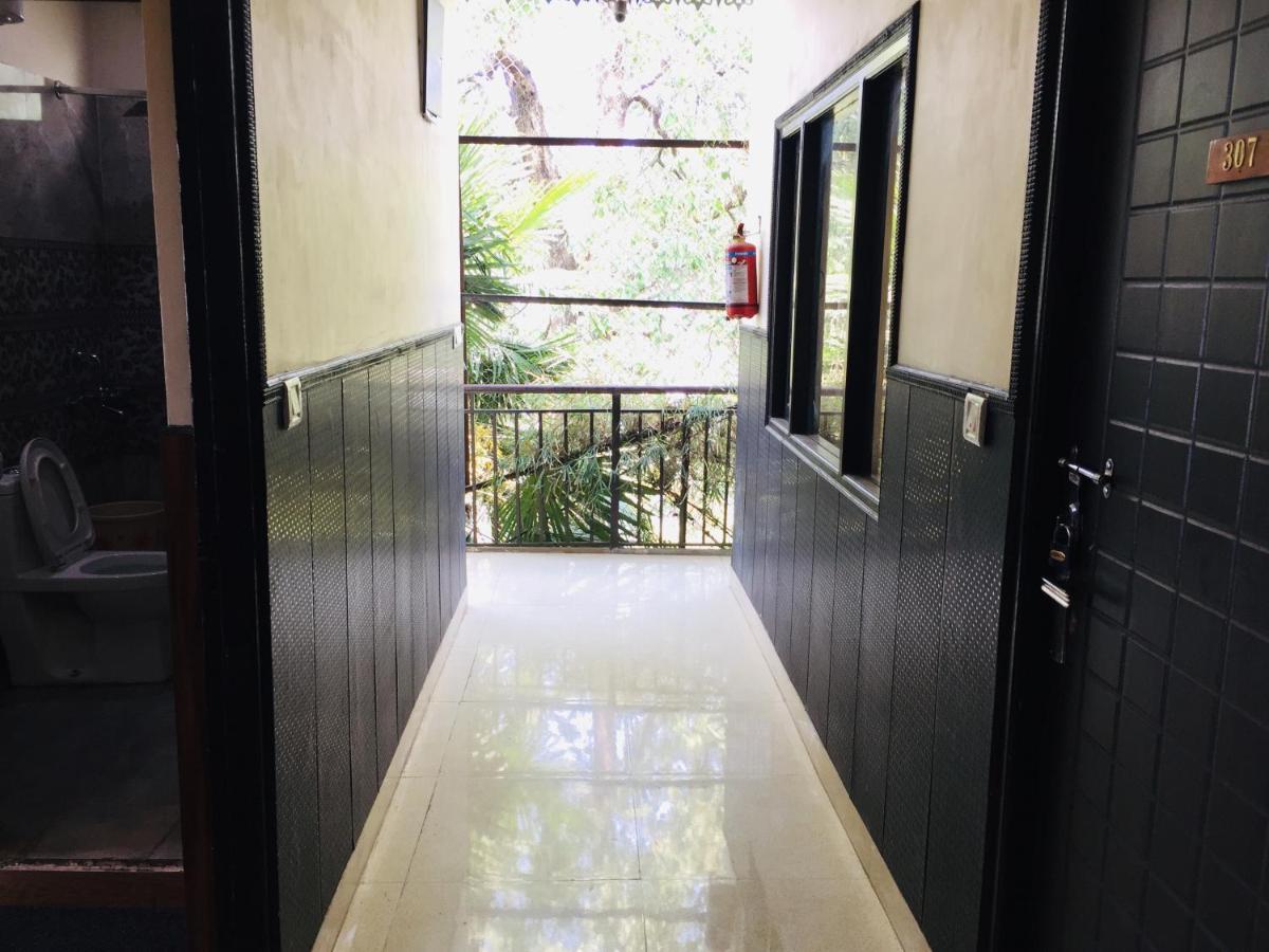 Hotel Prem G, Mussoorie Exteriör bild